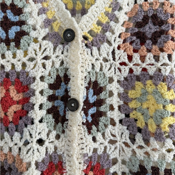 POL Crochet Granny Motif Cardigan in Cream with Lavender, Brown & Peach Accents - Picture 2 of 9